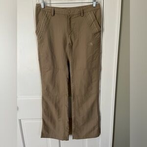 NWT The North Face Paramount Trail Hiking Pants Women's 12 UPF 30 Dune Beige
